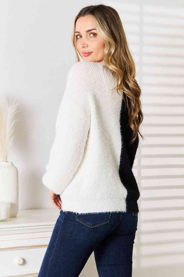 Woven Right Contrast Button-Front V-Neck Cardigan LIAXO